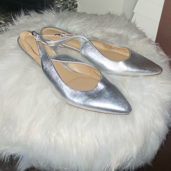 Naturalizer Silver Slingback Heels - Picture 7 of 9